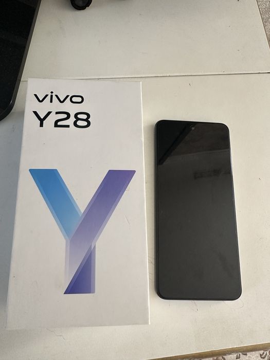 Продам телефон Vivo Y28