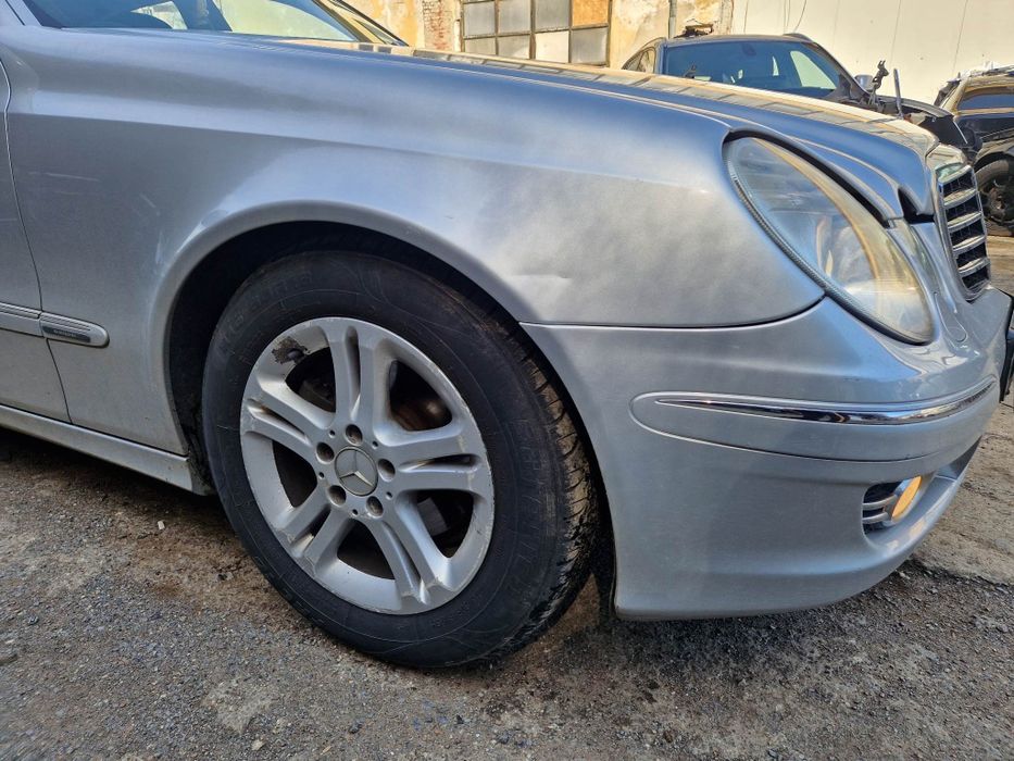 Mercedes W211 E220CDI 170кс Avantgarde Delphie ксенон седан автоматик