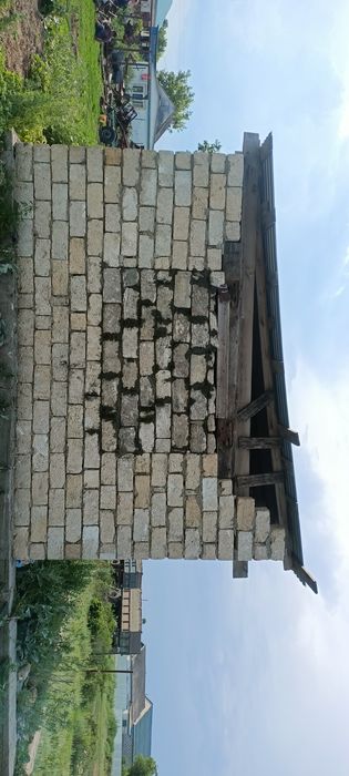 Продам участок с времянки