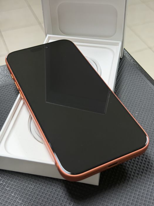 Apple iPhone 17 Pro Max Cosmic Orange 256GB КатоНов 1г Гаранция