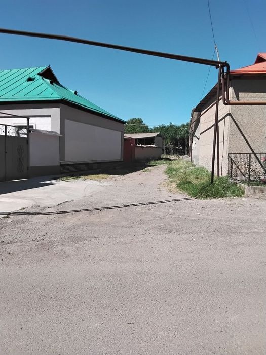 Tovoqsoyda 10 xonali 13 soʻtik uy sotiladi