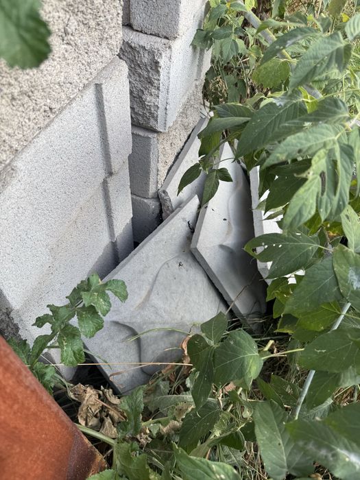 бетонные блоки рваные для забора