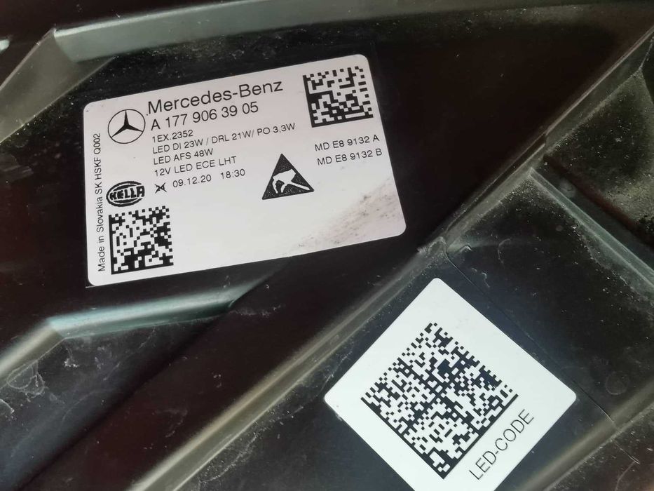 Mercedes Benz A class A177 десен LED Xenon фар Мерцедес ляв