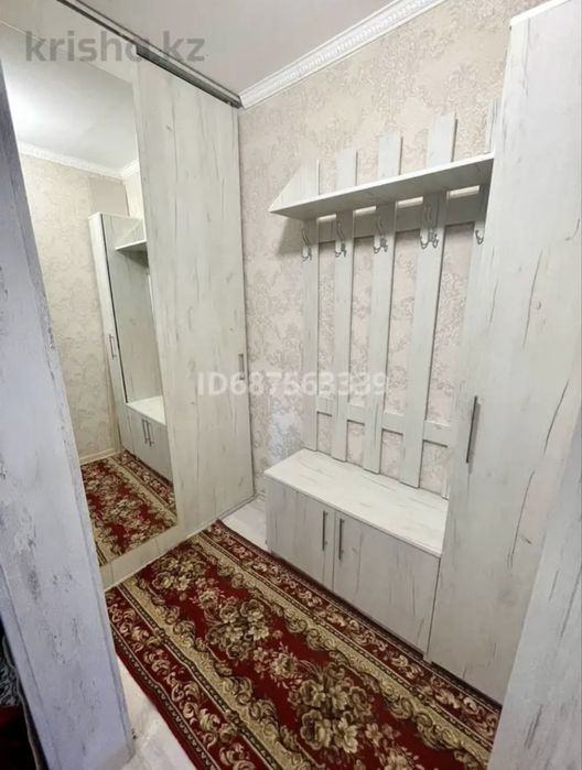 5 комнатная квартира в городе Аксу