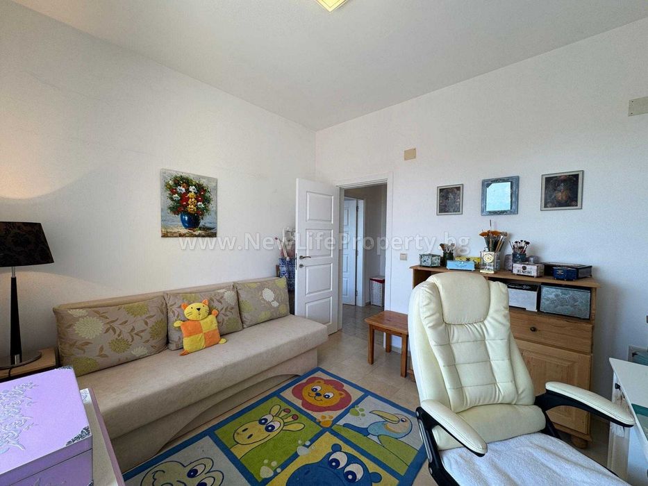 Двуетажен таунхаус в с. Кошарица, обл. Бургас