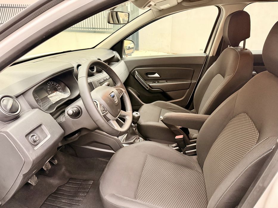 Dacia Duster 1.5 Diesel 4wd (4x4) cu doar 102.000 km !!!