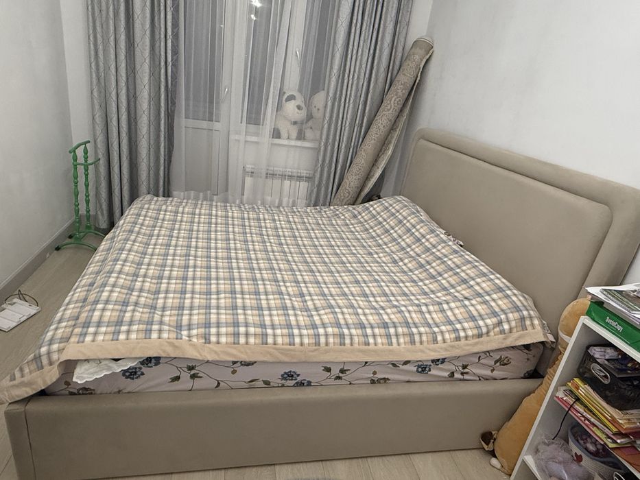 Продам кровать двух спальную