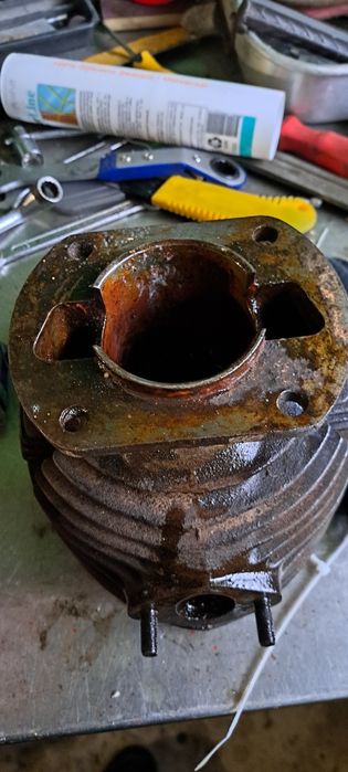 Цилиндър на панония 250  1954 -1975