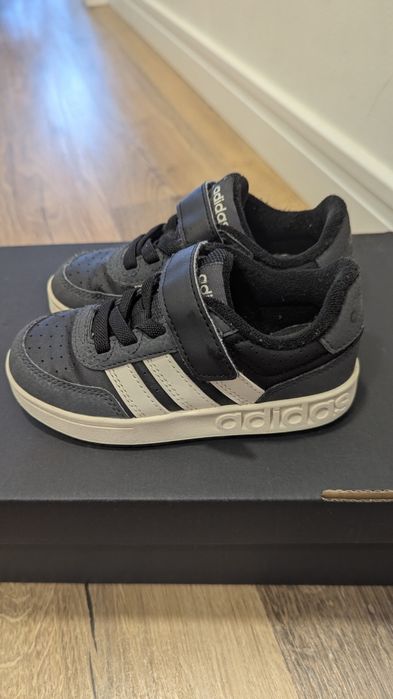 Детски маратонки на Adidas