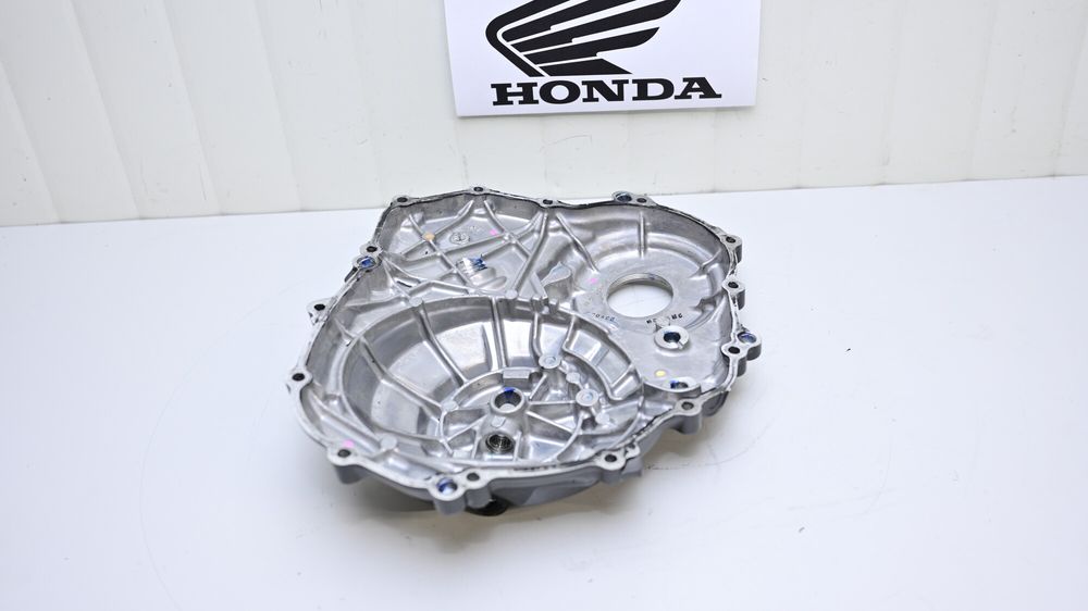 Capac Motor Ambreiaj OEM Honda CB 650R CBR650R 2023 - 2024