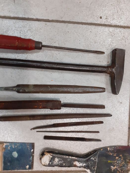 Лот стари инструменти,клещи,ножица,пила,отверка,шпакла,чук,