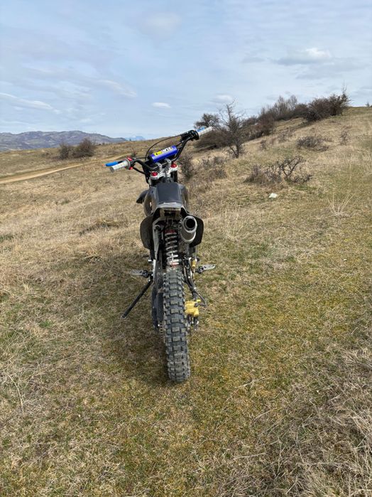 Vând cross kxd 125cc modificat luat din februarie 2026+ garanție la Alfarad, citiți descrierea prețul nu este negociabil