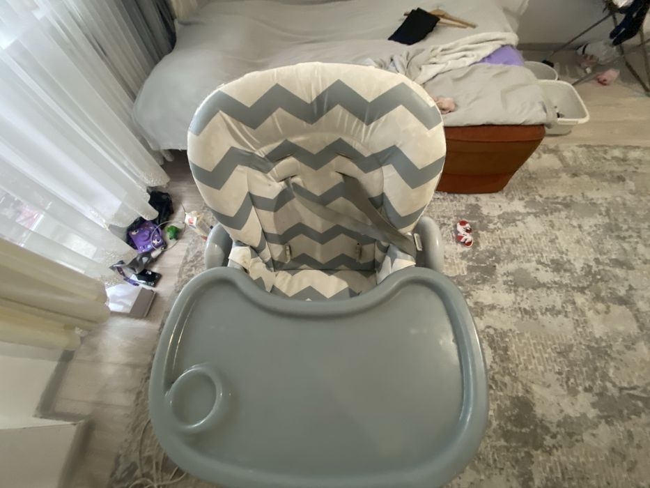 Стол детский в хорошее состояния