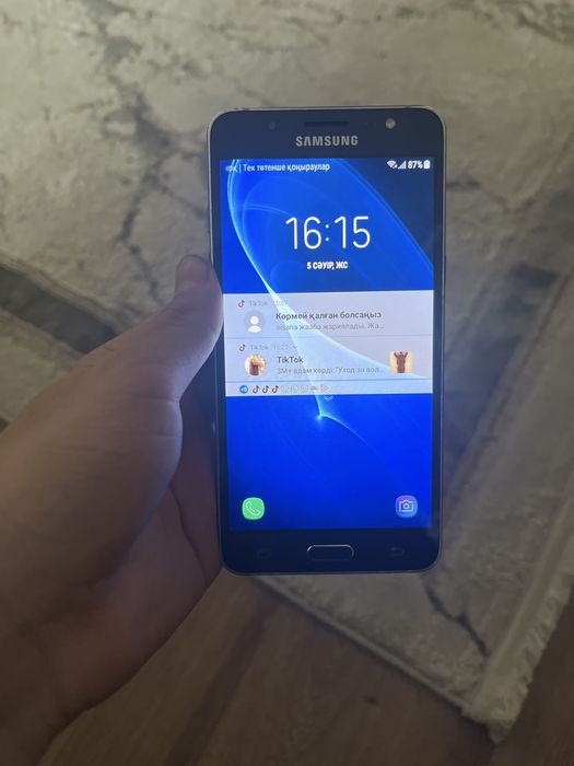 самсунг джи5(2016)