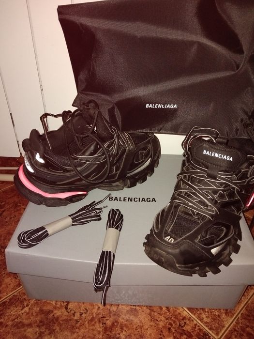 Balenciaga Track 2.0 LED