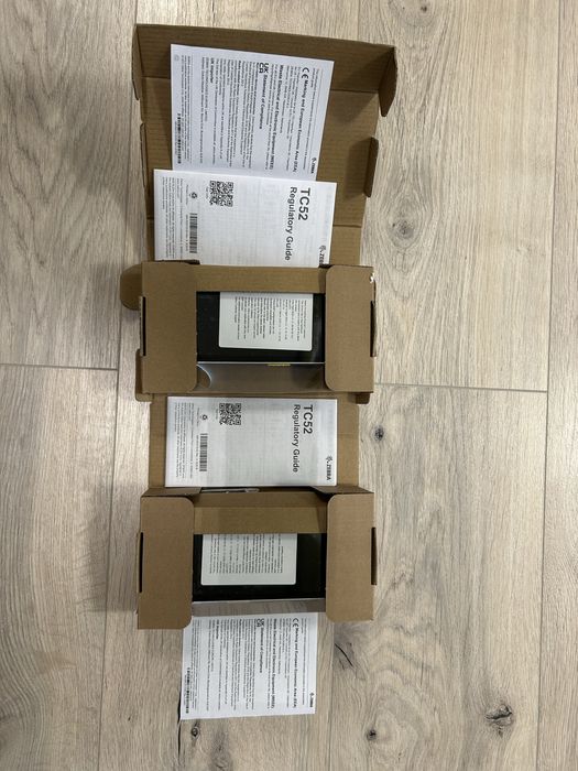 NEW! Lot 2 buc NOI ! Zebra TC52 TC520K-1PEZU4P-A6 PDA terminal de date