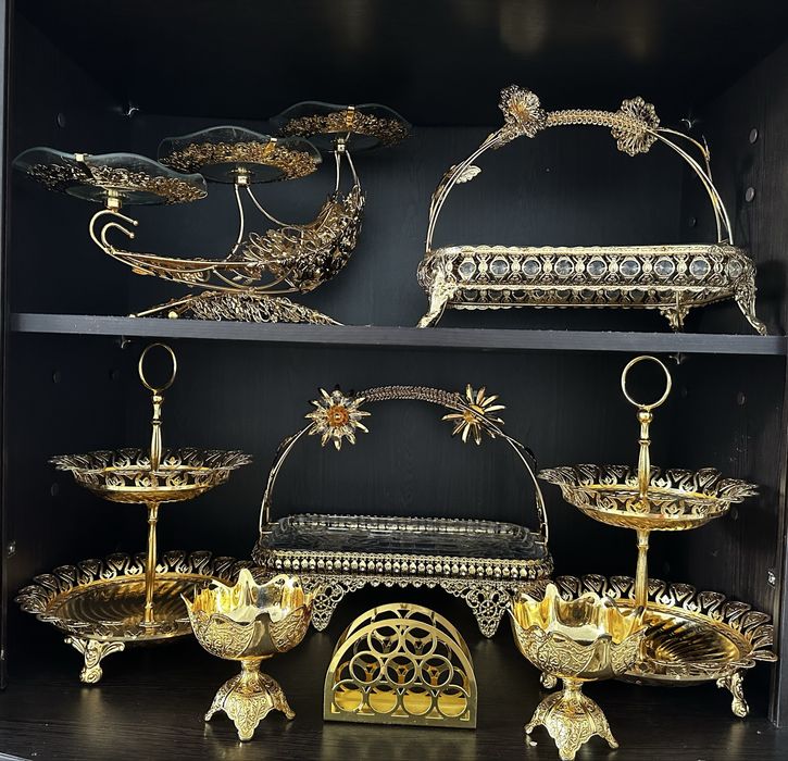 Продам вазы посуду