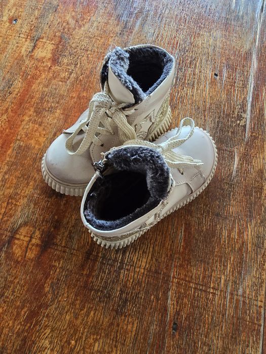 Зимни боти за момиче