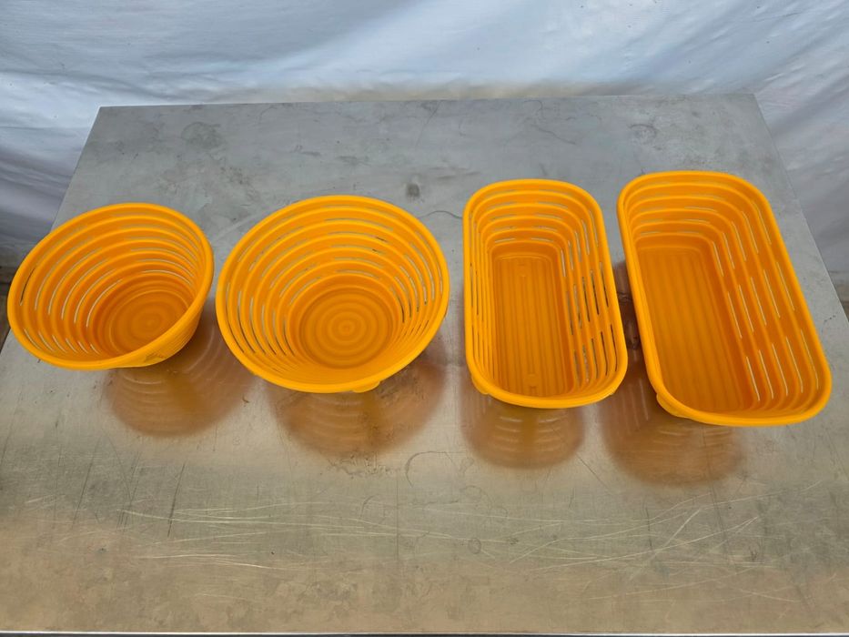 Пластмасови форми за втасване на хляб с плат