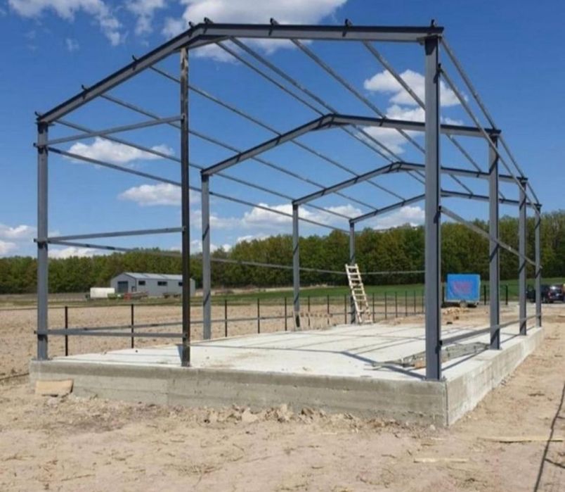 Vând hala metalica 10x25