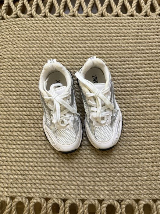 Обуви для девочек. Размеры 23-24