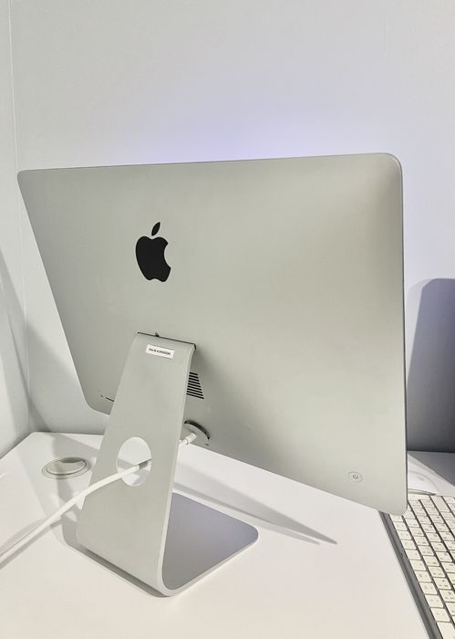 iMac 21,5 в отличном состоянии