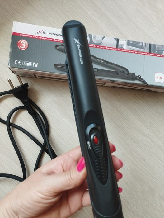 Преса за коса с керамични плочи