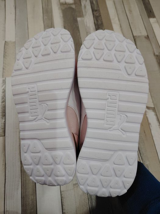 Vând adidași Puma originali