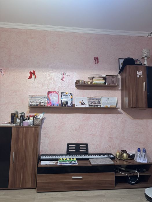 Продам стенку шкафчики для гостиной