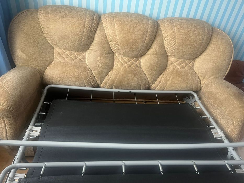 диван +2 кресла продам.