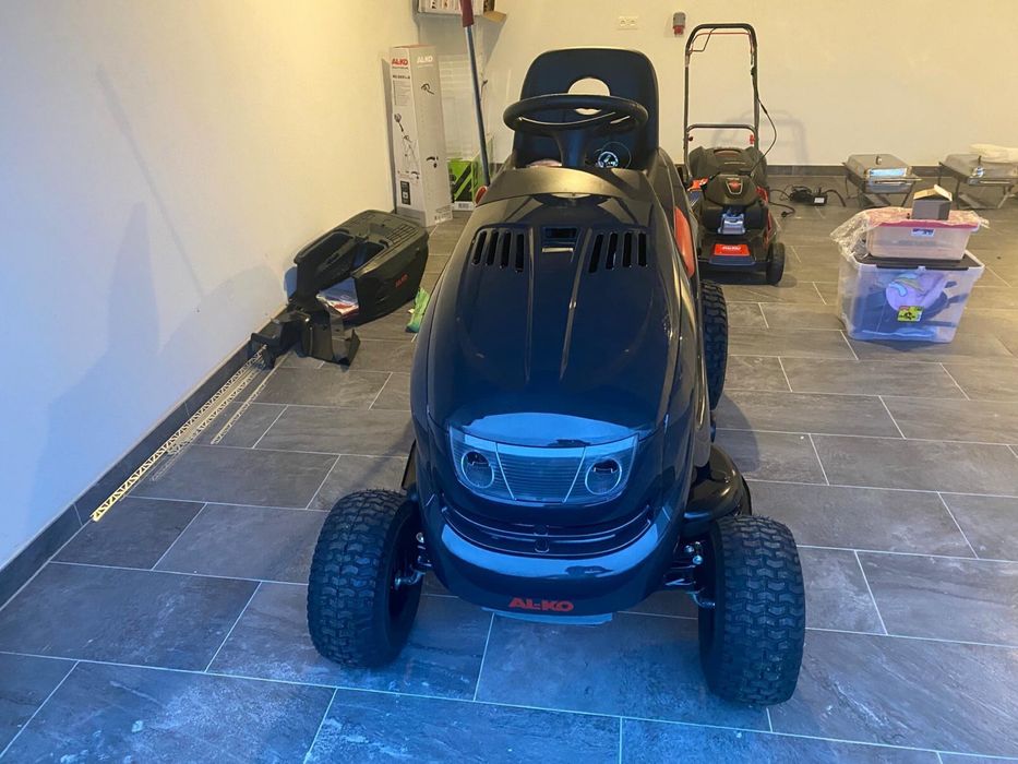 Tractoras de tus iarba