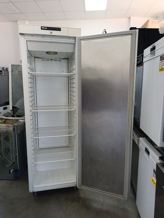 Професионален Хладилник GRAM