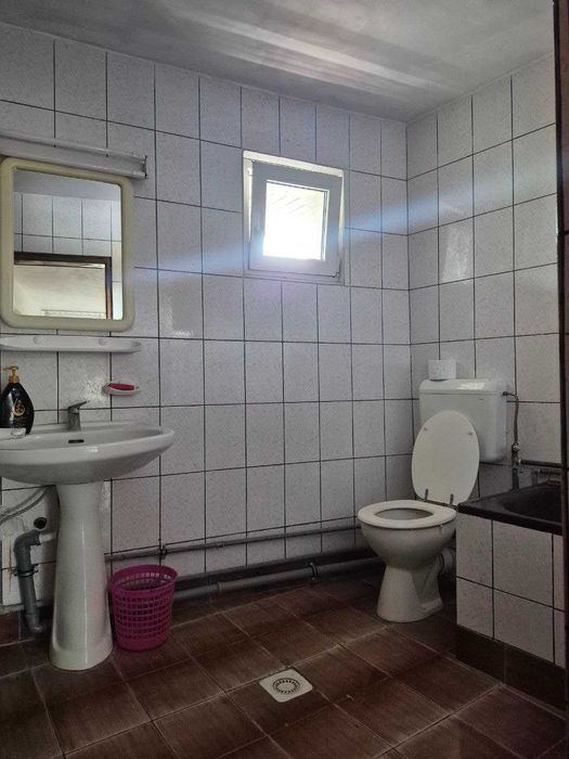 Spațiu de închiriat – 96mp - etaj 1 și masardă, zona UTA Vlaicu