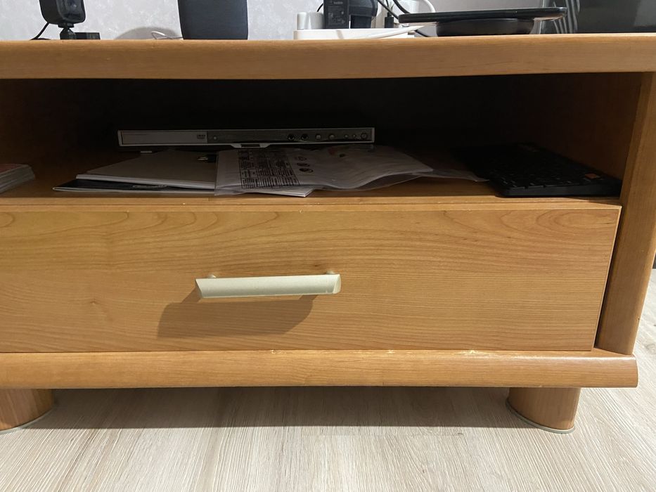 Тумба для телевизора