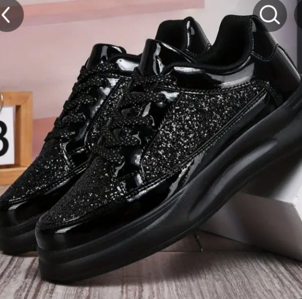 Обувь новая по 5000 тг.