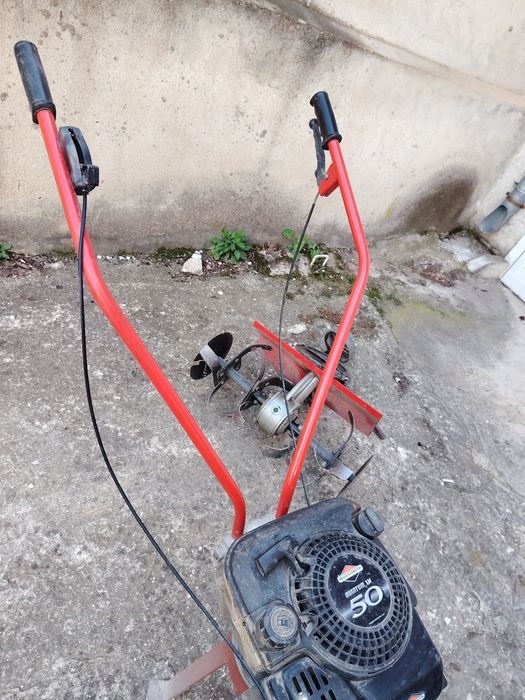 Продавам Мотоколтиватор(мотофреза) Briggs and Stratton