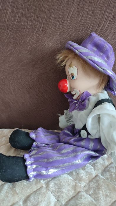 Продам коллекционную игрушку Клоун.