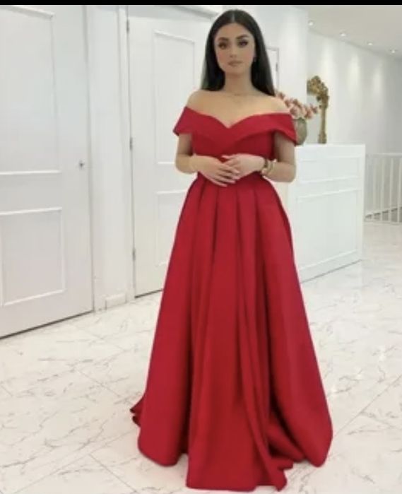 Платья вечерняя 44/46