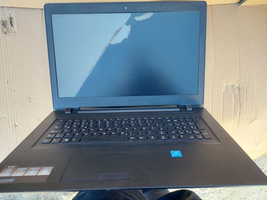 Laptop Lenovo V110 display spart