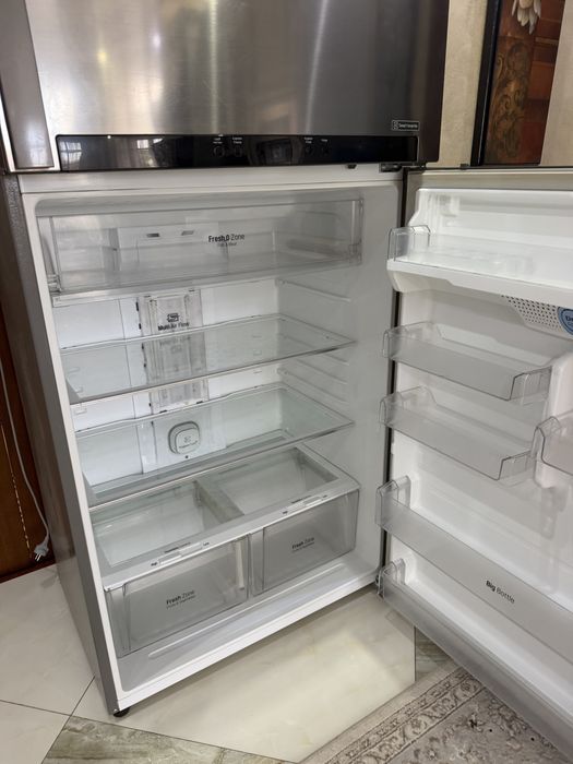 Холодильник с морозильной камерой LG