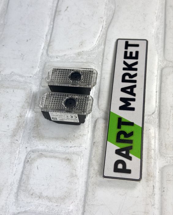 Подсветки за врата AUDI A3 A4 A5 A6 A7 Q3 Q5 Q7 Q8 4G0052134D 4G0052135D