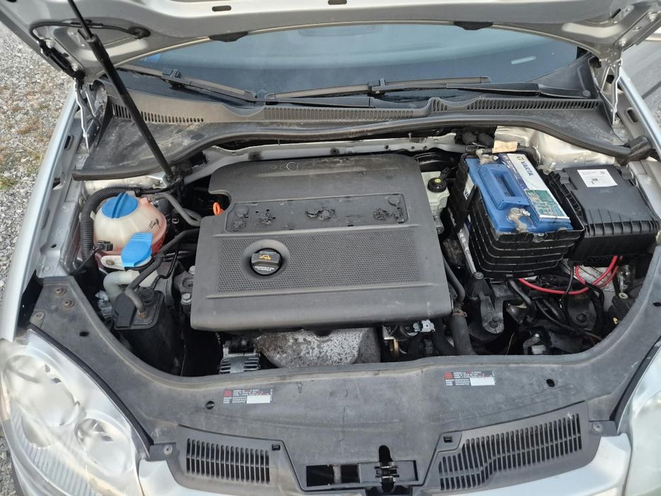 VOLKSWAGEN Golf 2004 — imagine 4