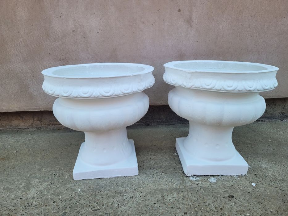 Ghiveci decorativ din ciment alb 39 cm | Jardiniere grădină | Vază exterior