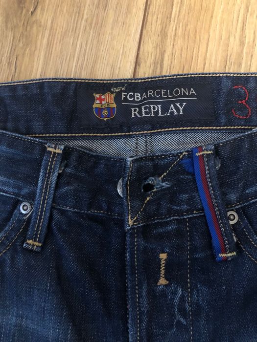 REPLAY -FC BARCELONA , blugi in stare impecabila pentru barbati