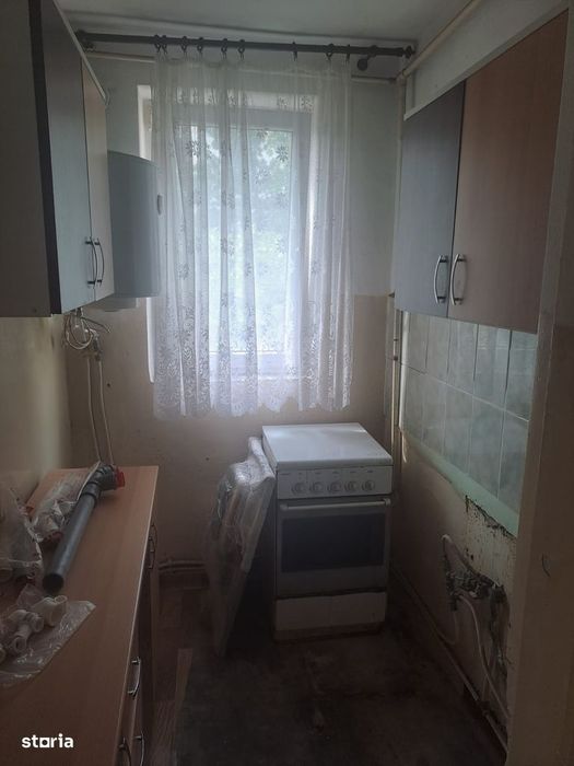 Apartament 2 camere 36 mp utili, etaj 3, Sfanta Vineri