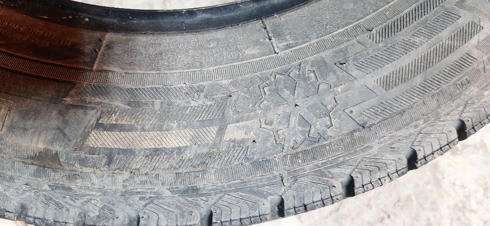 Продам зимнюю резину