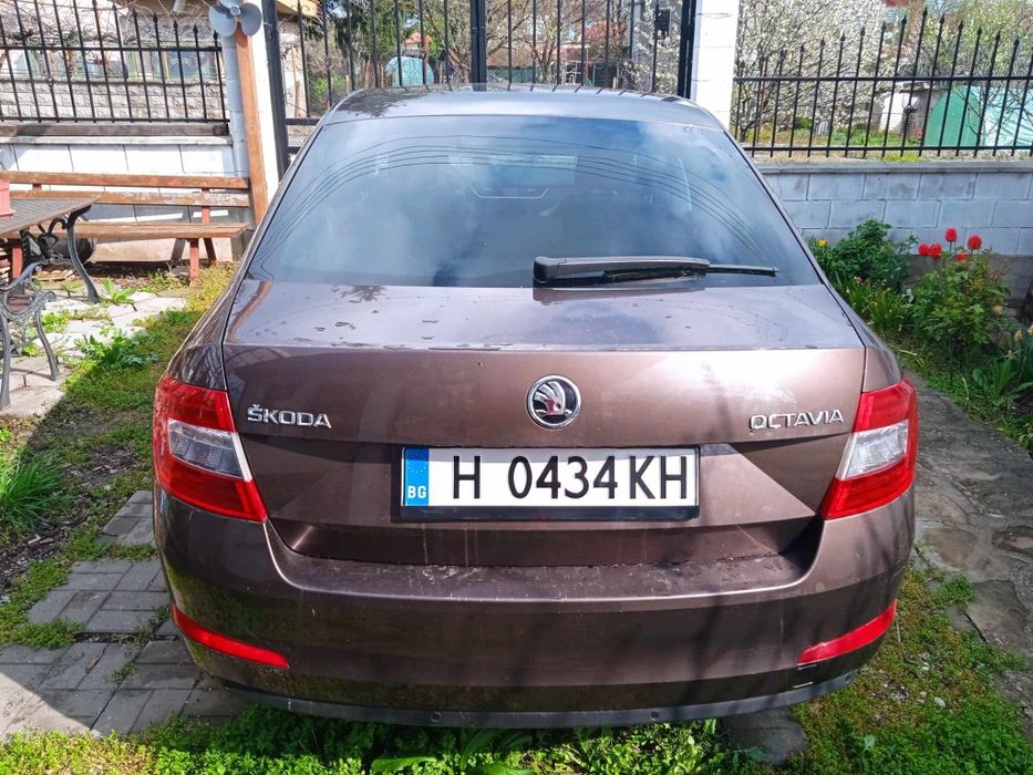 Продавам Шкода Октавия