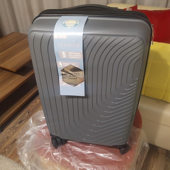 Чемодан маленький полипропилен