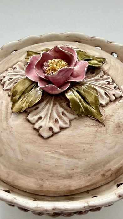 Винтидж италианска порцеланова кутийка