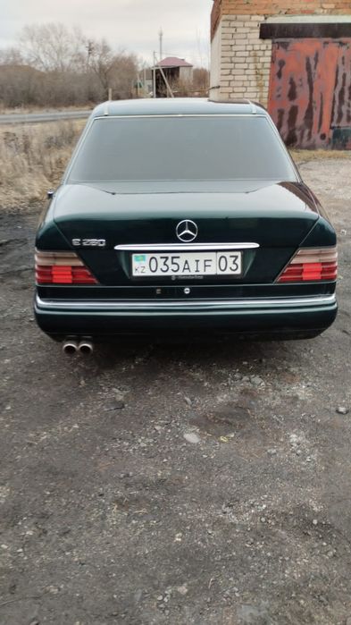 Продам 124 мерс.